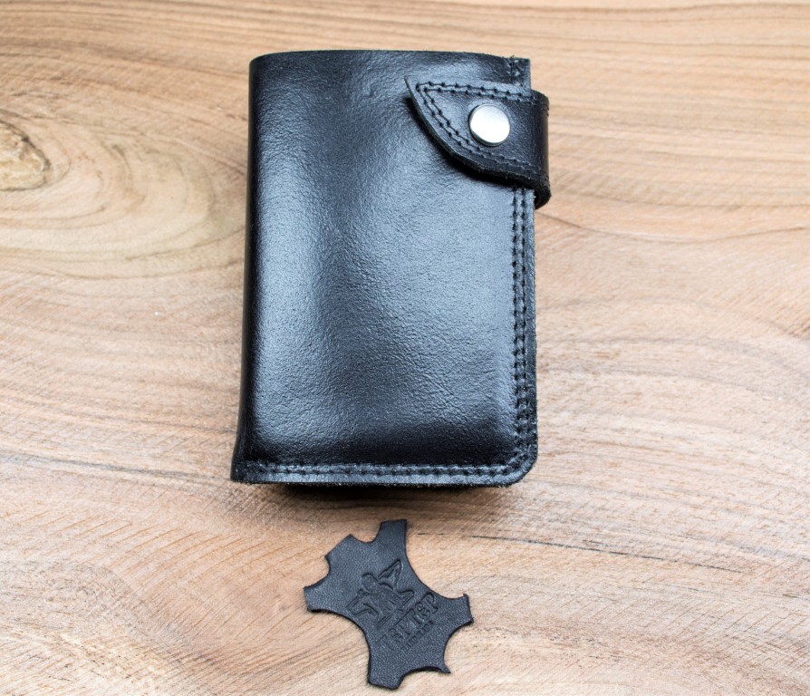 Подарък за 30 годишен мъж - Вертикален мъжки портфейл